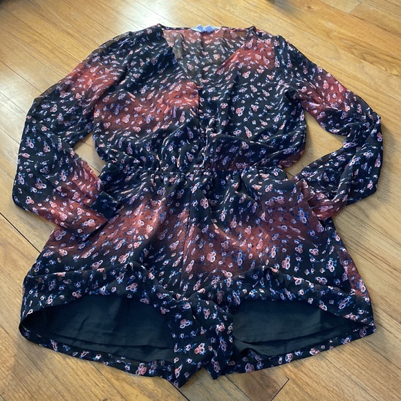 BCBGeneration Romper - Picture 6 of 7